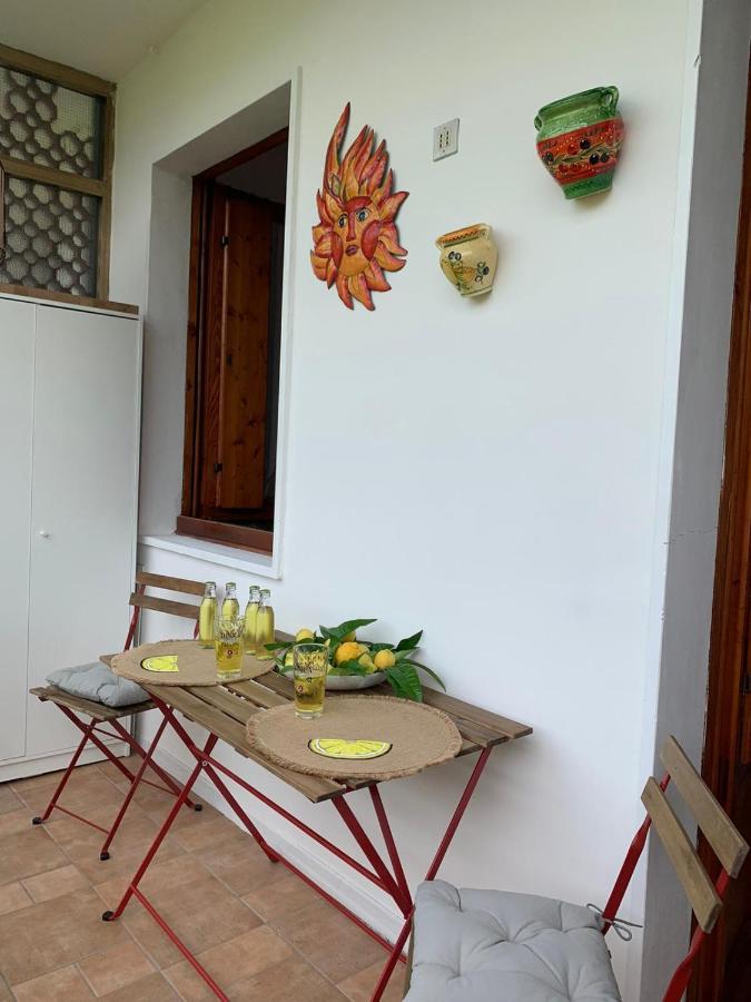 Casa Biancoliva Lägenhet Toscolano Maderno Exteriör bild